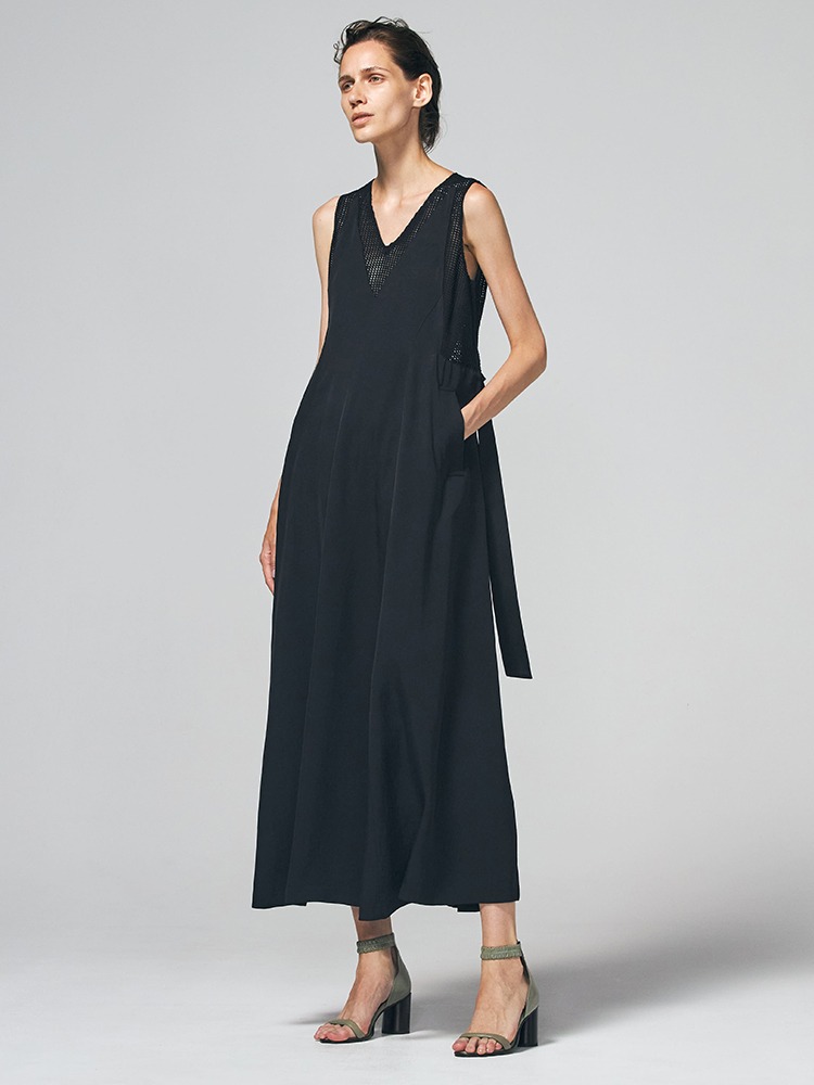 BLACK MESH COMBINATION DRESS  아키라 나카 블랙 콤비네이션 메쉬 드레스 - 아데쿠베