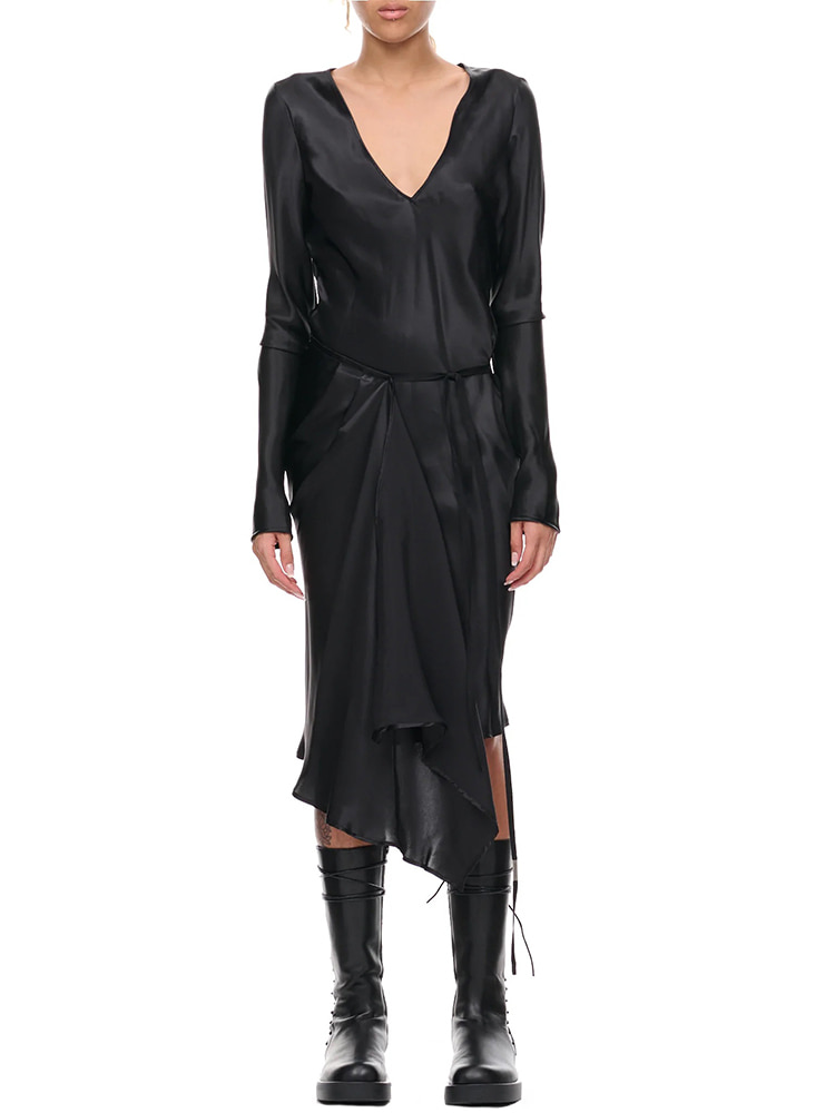 BLACK FREDERIQUE ASYMMETRIC WRAP DRESS  앤 드뮐미스터 블랙 프리드리크 비대칭 랩 드레스 - 아데쿠베