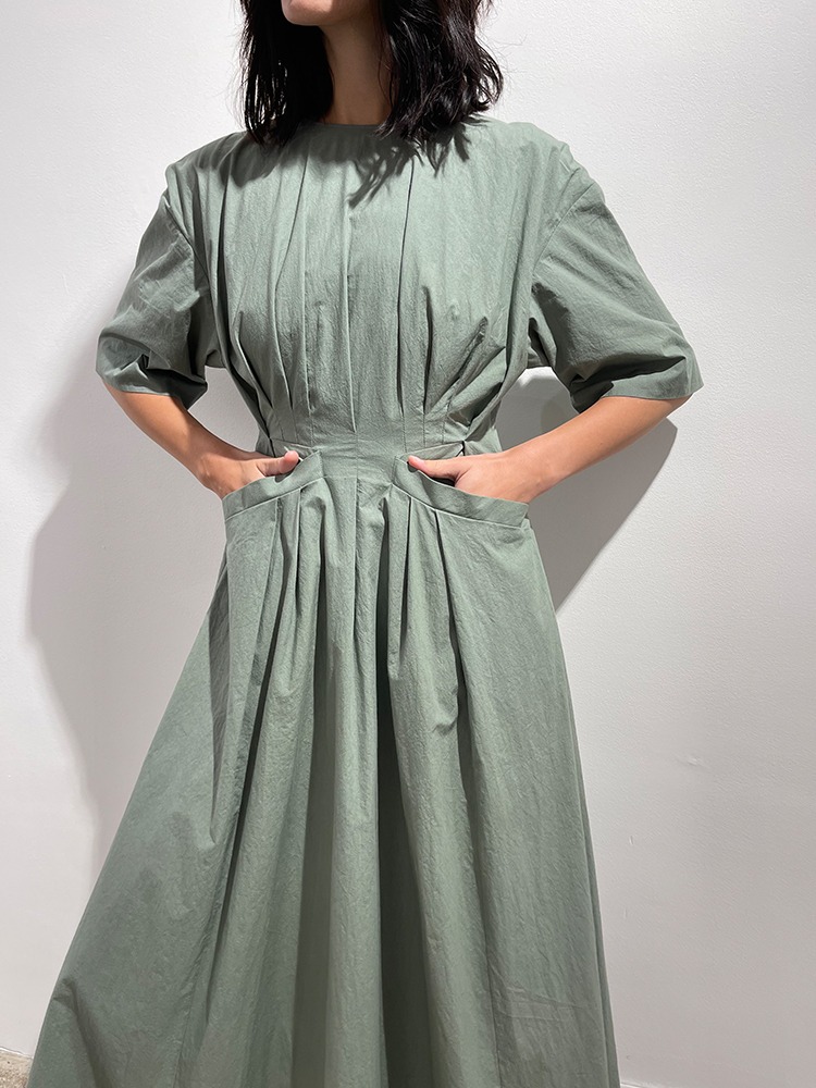 GREEN ADELE ASSEMBLED TEX DRESS  아키라 나카 그린 아델 어셈블 텍스 드레스 - 아데쿠베