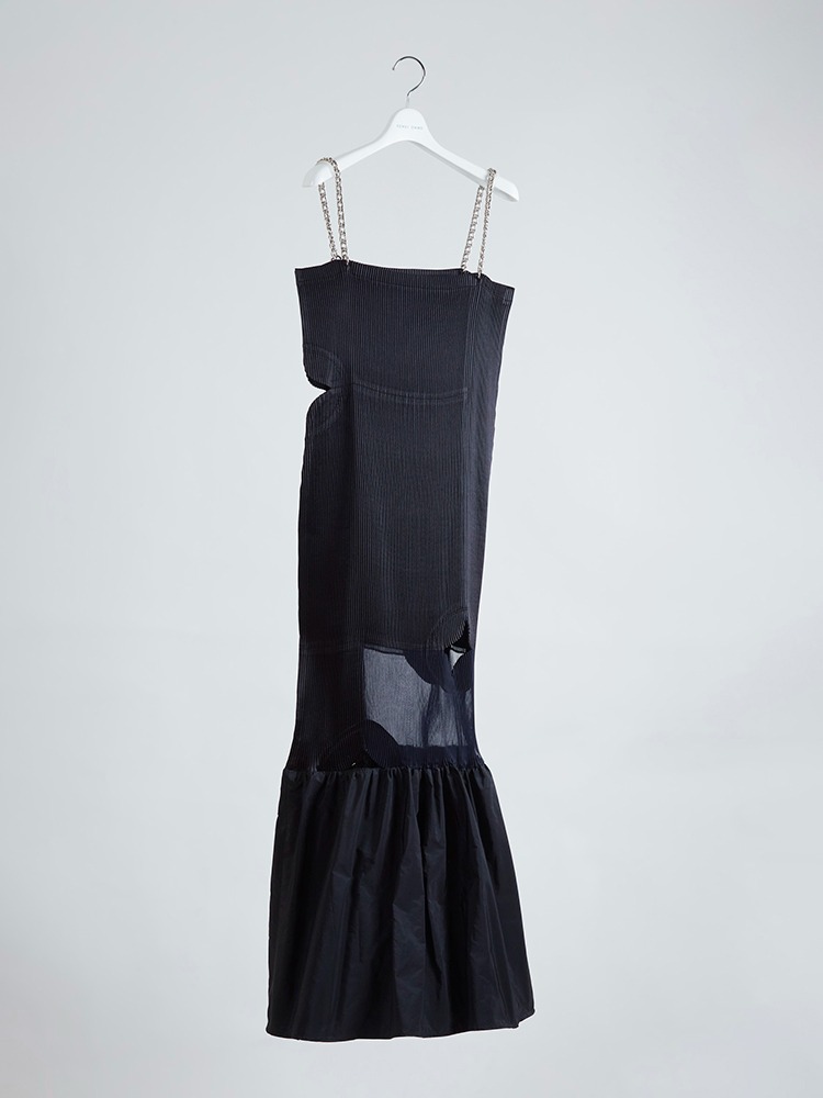 BLACK VISTA PLEATED DRESS  요헤이 오노 블랙 비스타 플리츠 드레스 - 아데쿠베