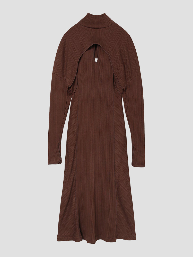 BROWN RANDOM RIBBED 2 WAY DRESS  마메 쿠로구치 브라운 랜덤 립 투웨이 드레스 - 아데쿠베