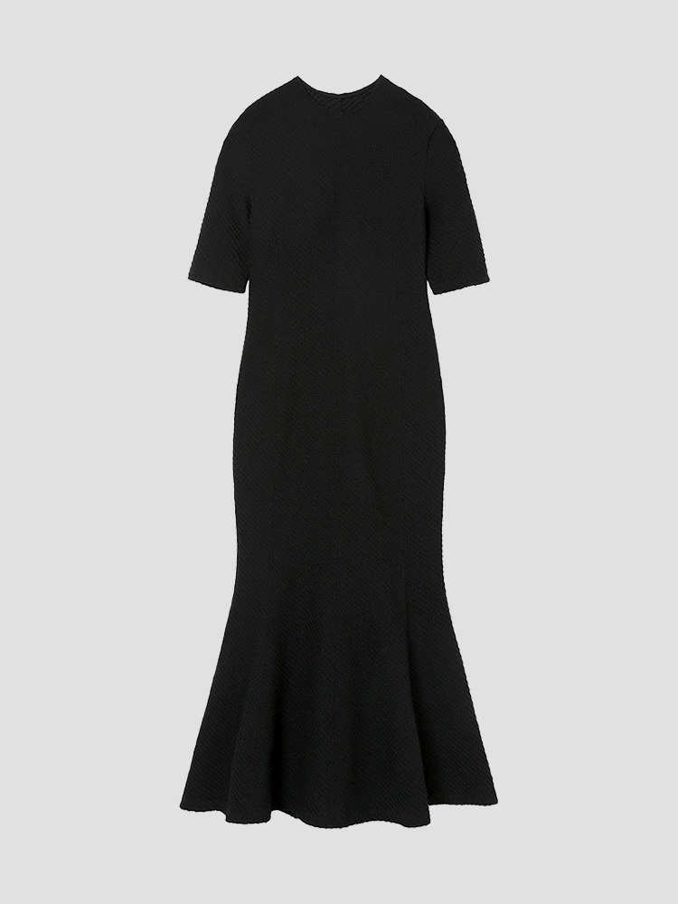 BLACK SHIRRING JACQUARD MERMAID DRESS  마메 쿠로구치 블랙 시어링 자카드 머메이드 드레스 - 아데쿠베