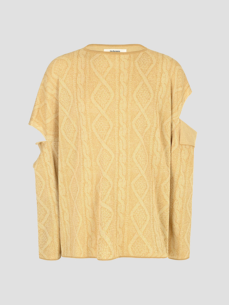 BEIGE CABLE PATTERN KNIT  설밤 베이지 케이블 패턴 니트 - 아데쿠베