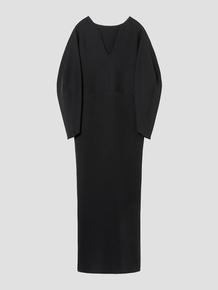 BLACK MILANO RIBBED DEEP V-NECK DRESS  마메 쿠로구치 블랙 밀라노 립 딥 브이넥 드레스 - 아데쿠베